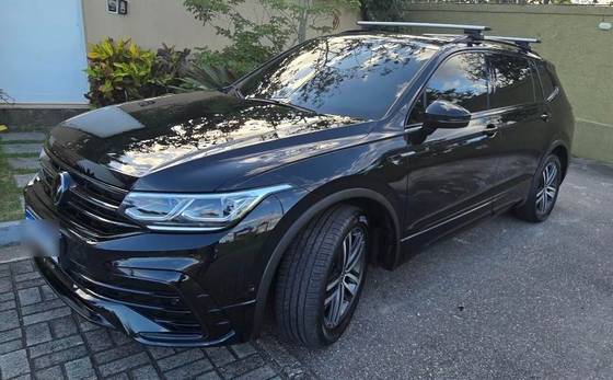 VOLKSWAGEN TIGUAN 2.0 300 TSI GASOLINA ALLSPACE R-LINE AUTOMÁTICO VOLKSWAGEN TIGUAN 2.0 300 TSI GASOLINA ALLSPACE R-LINE AUTOMÁTICO